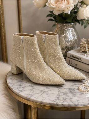 Betsey Johnson Cady Pearl Rhinestone Ankle Boots Ivory Size 8.5